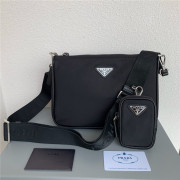  Prada 프라다 호보 나일론 크로스백 P60991 2020/신상