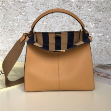 FENDI 펜디 피카부 엑스라이트 미듐  F9903-1