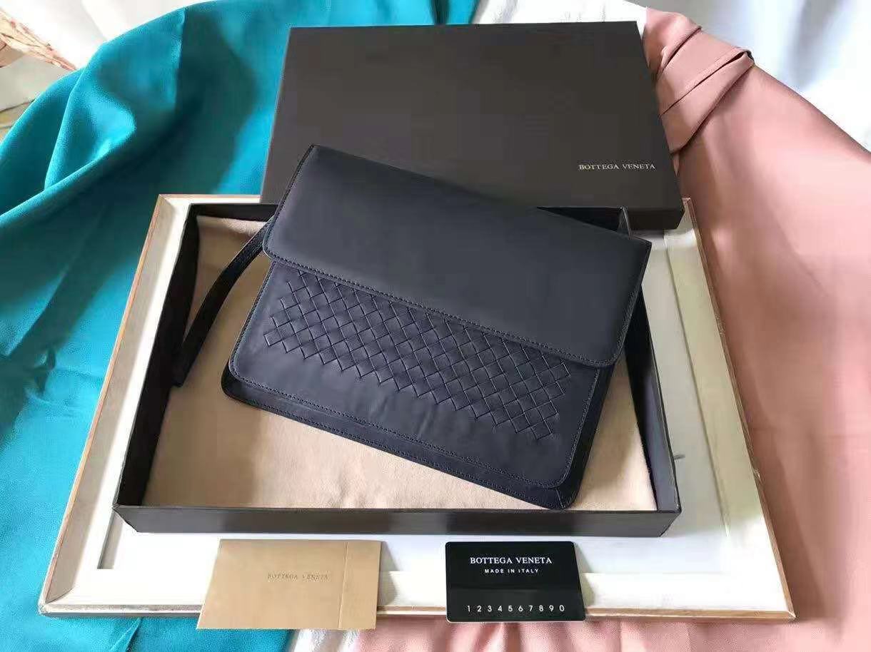 BOTTEGA VENETA 보테가베네타 클러치 BV21358