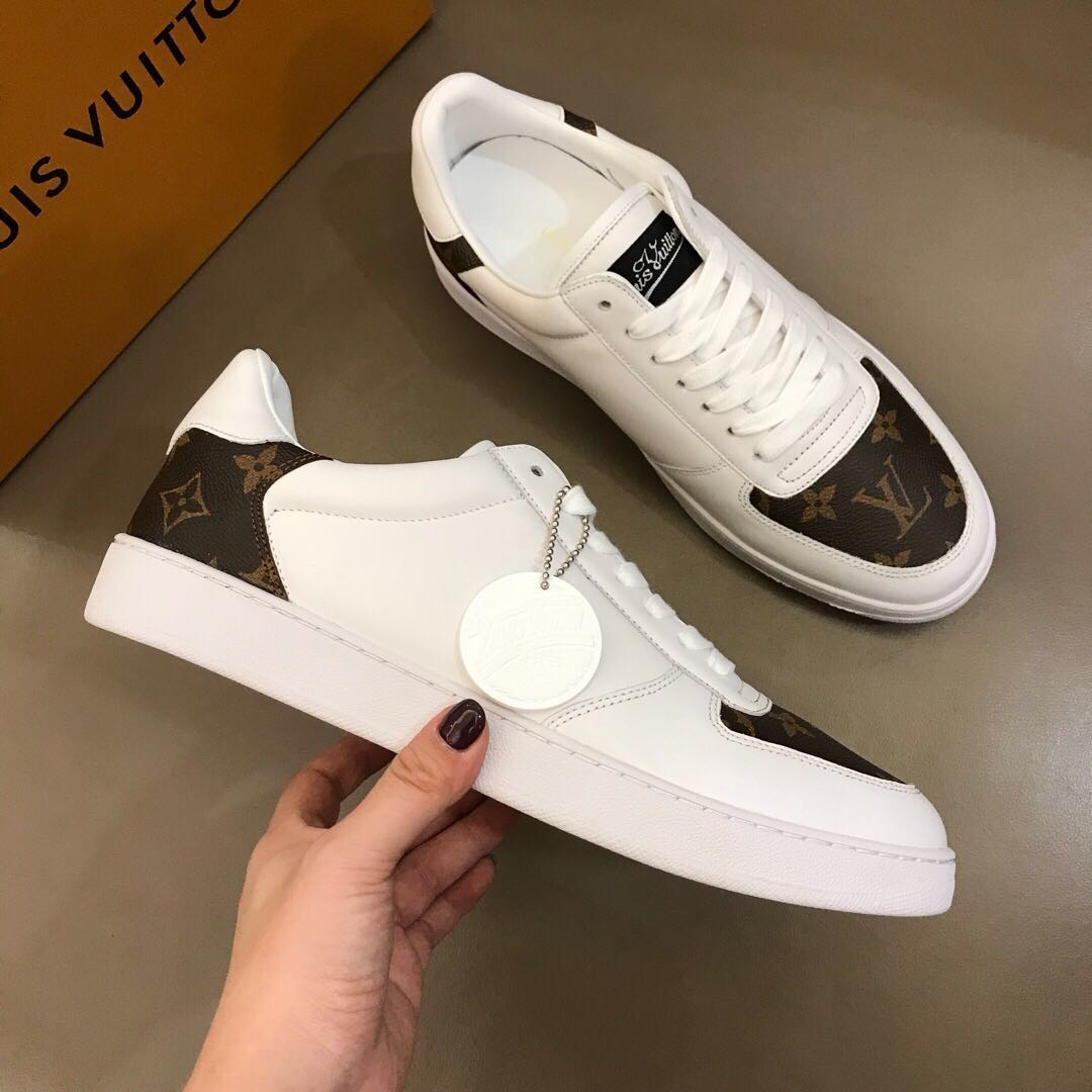 LOUIS VUITTON 루이비통 모노그램 남여공용 스니커즈