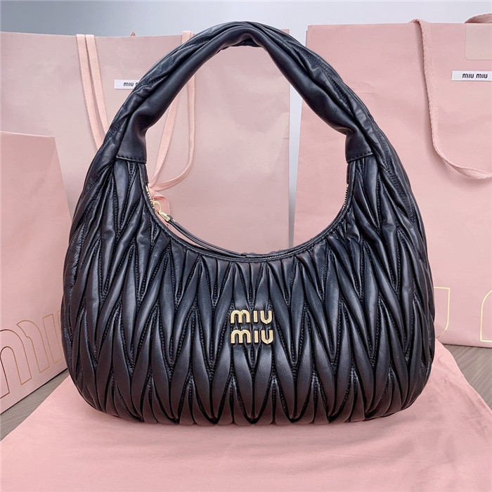 MIUMIU 미우미우 완더 마테라쎄 호보백 5BC108