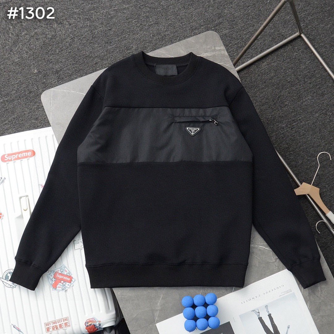 PRADA 프라다 라운드 스웨트 셔츠